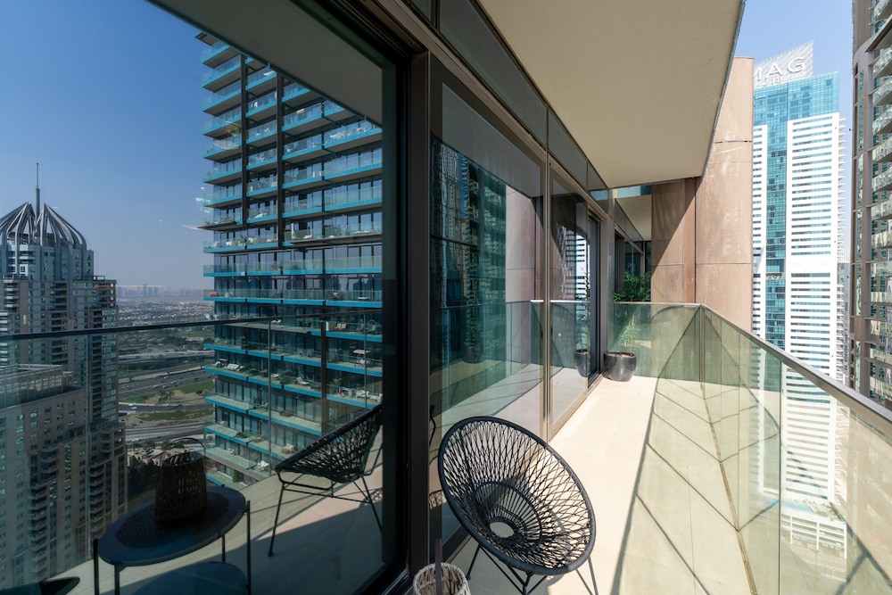 Sleek 1BR at Dubai Marina w Balcony