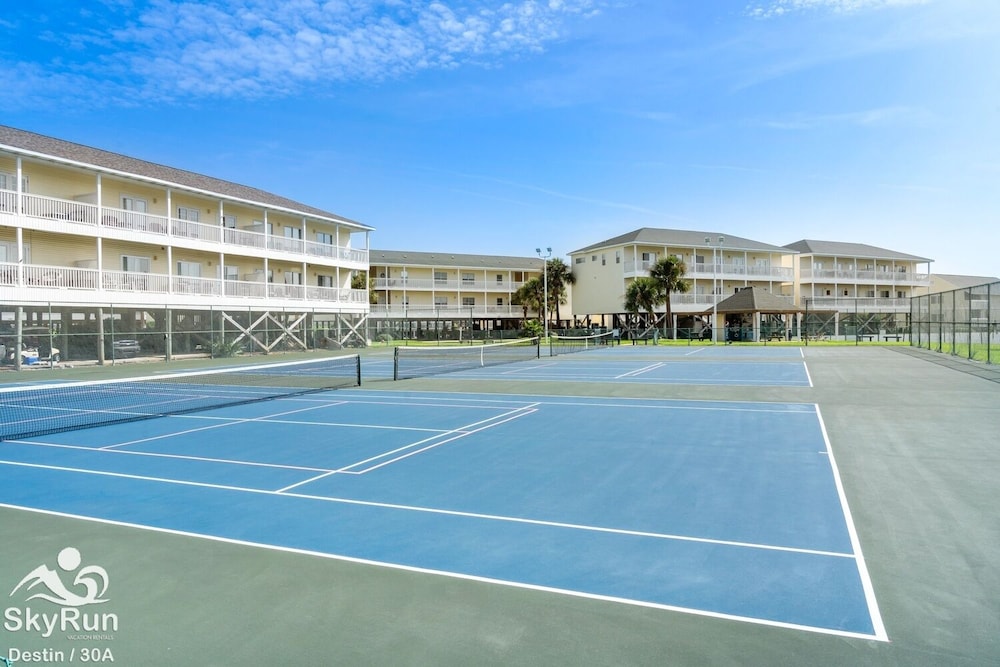 Blue Breeze 2050 1 Bedroom Condo by Redawning view 3