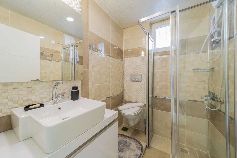 Excellent Flat Close to Kaleici in Muratpasa