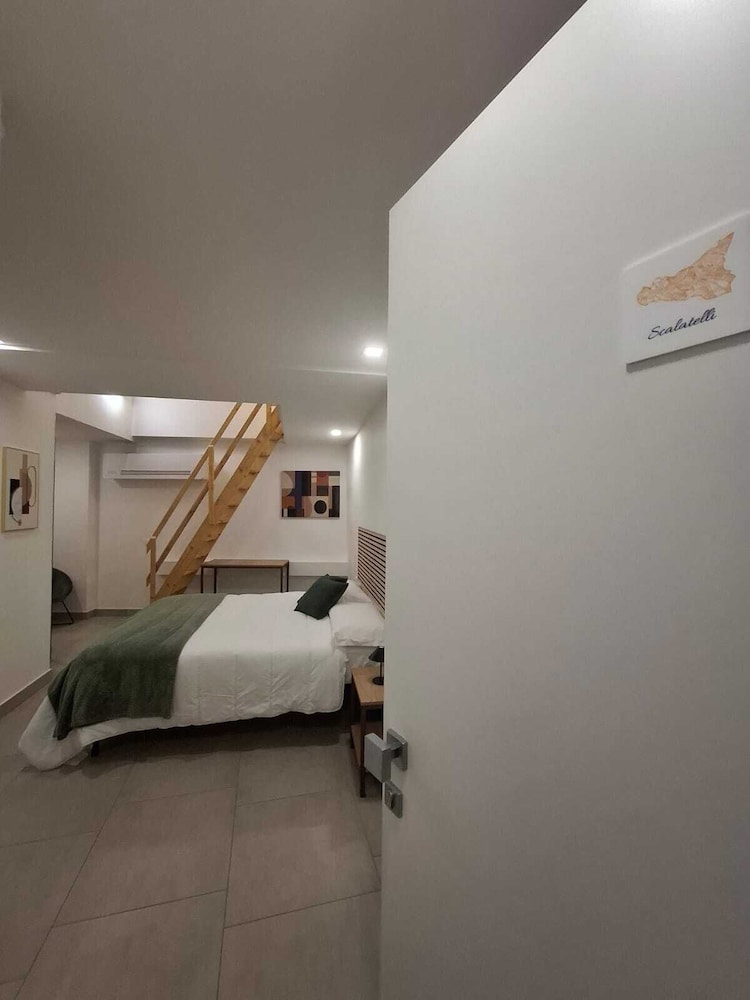 sikelia rooms