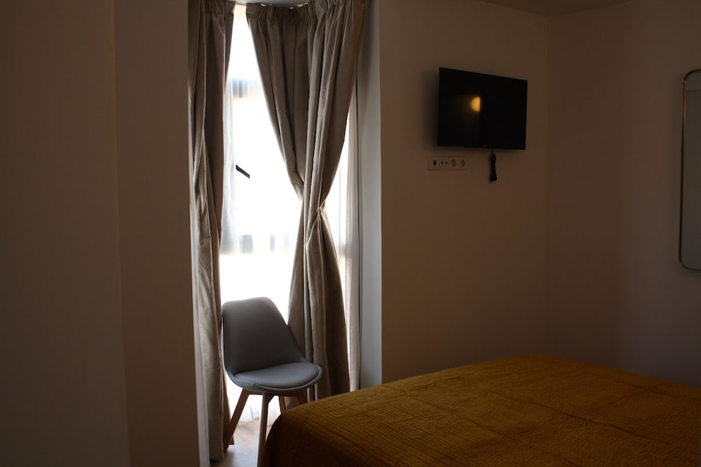 APARTAHOTEL MADRID URBAN SUITES - EDIFICIO EXCLUSIVO - 7 Apartments Boutique Full Equiped