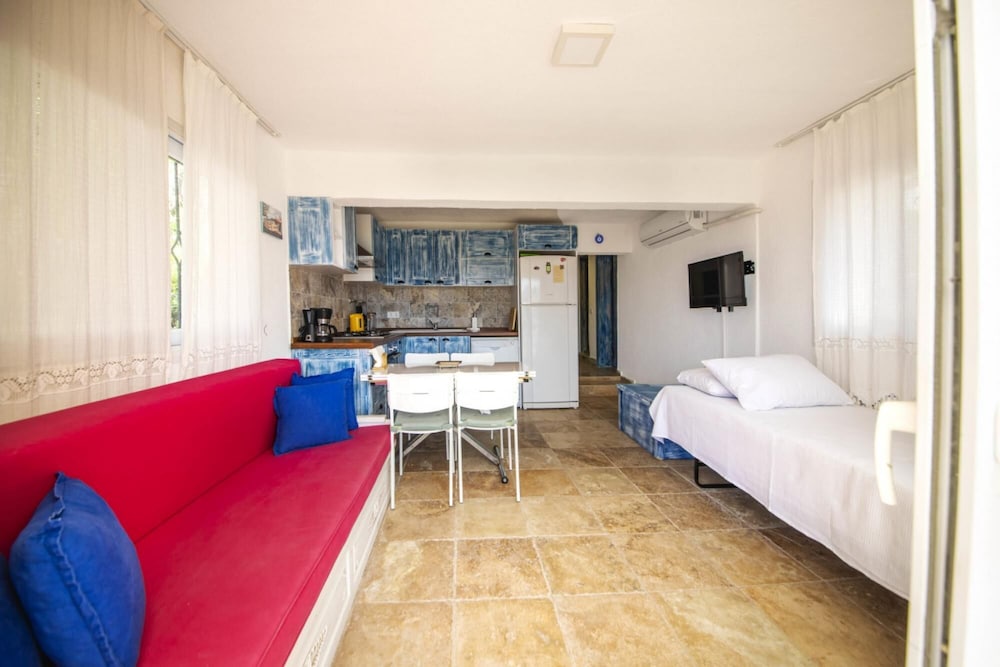 Lovely Flat With Pool and Nature View in Bodrum view 5