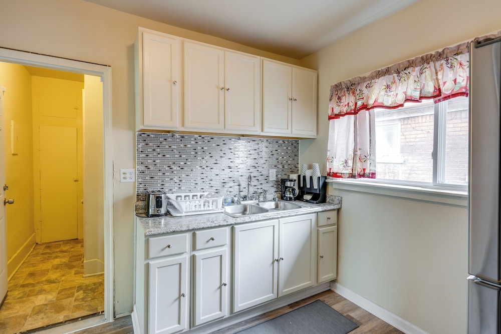 Apt 9 Mi to Campus Martius & Downtown Detroit