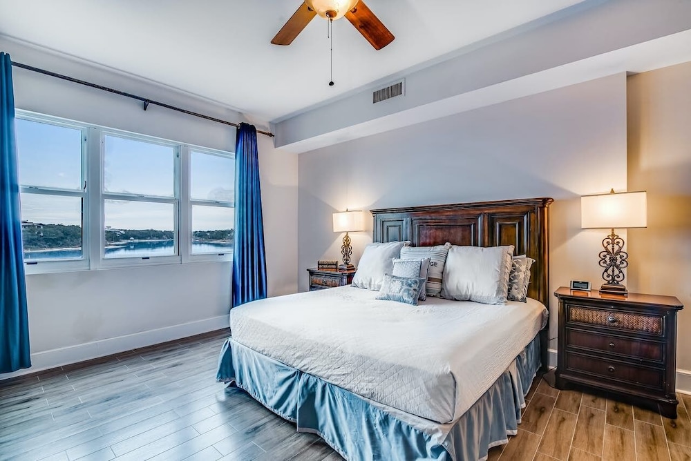 Sanctuary by The Sea Condos by TO view 3