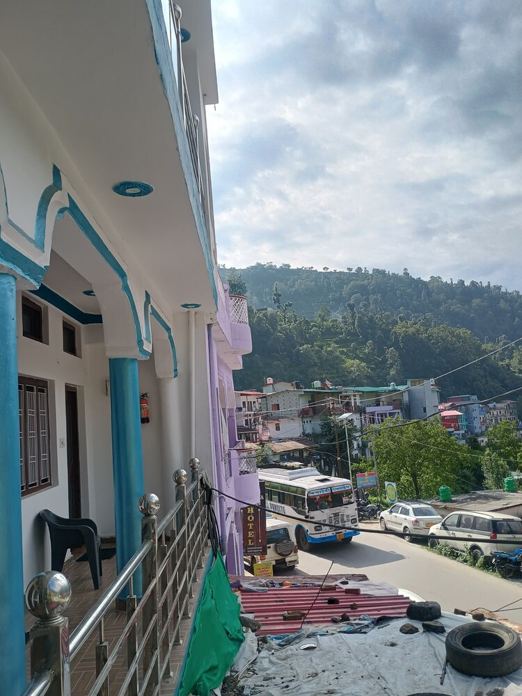 Satkar Hotel And Restuarant