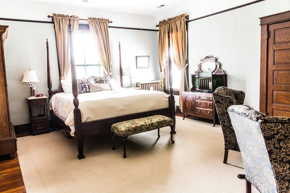 Double Oaks Bed and Breakfast