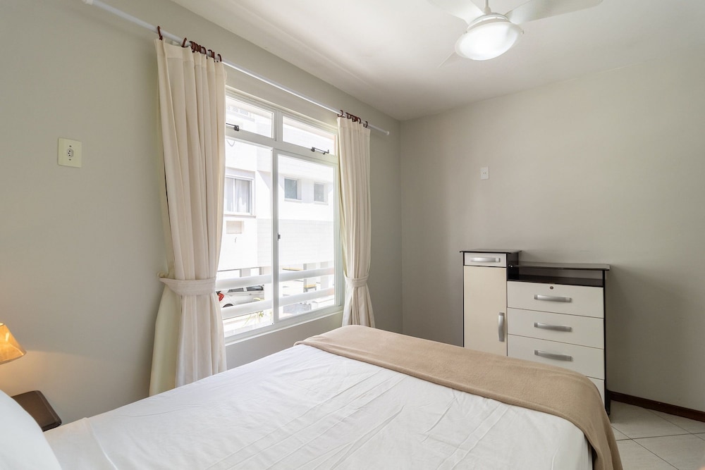 Beautiful apt 2 Minutes From Canas Beach Rsa025
