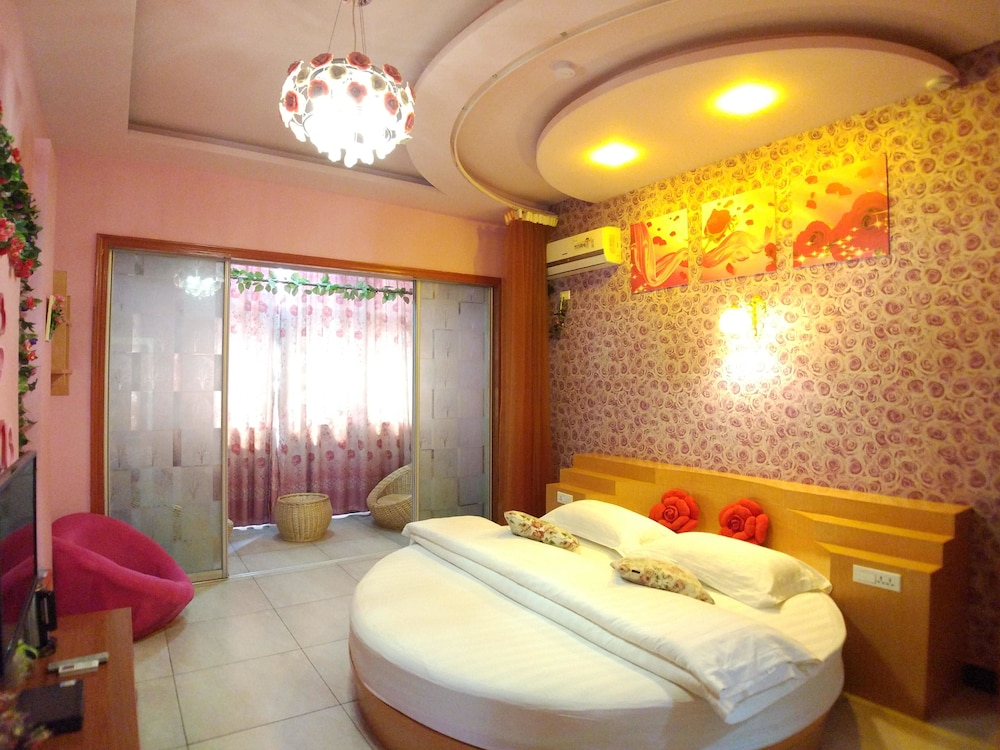 Wuzhen Guyun Qianxun Guest House