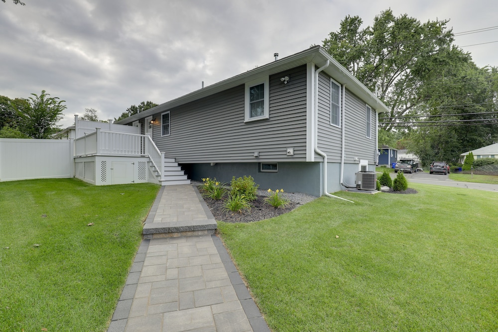 3 Mi to Minute Man Nhp: 'summer St Retreat' + Deck