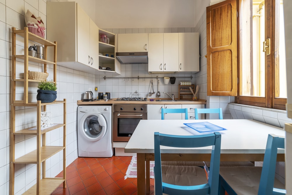 Porta Pia Apartment with Balcony