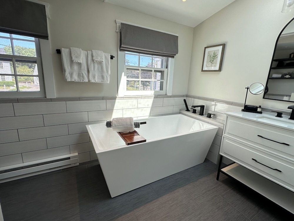 Inn at Perkins Cove
