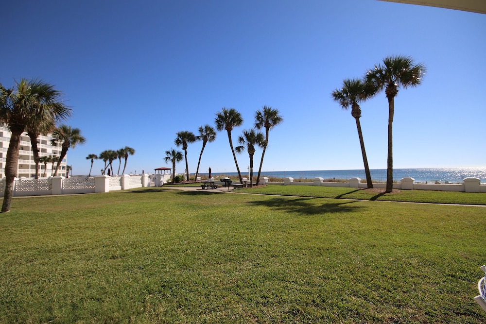 418 El Matador 2 Bedroom Condo