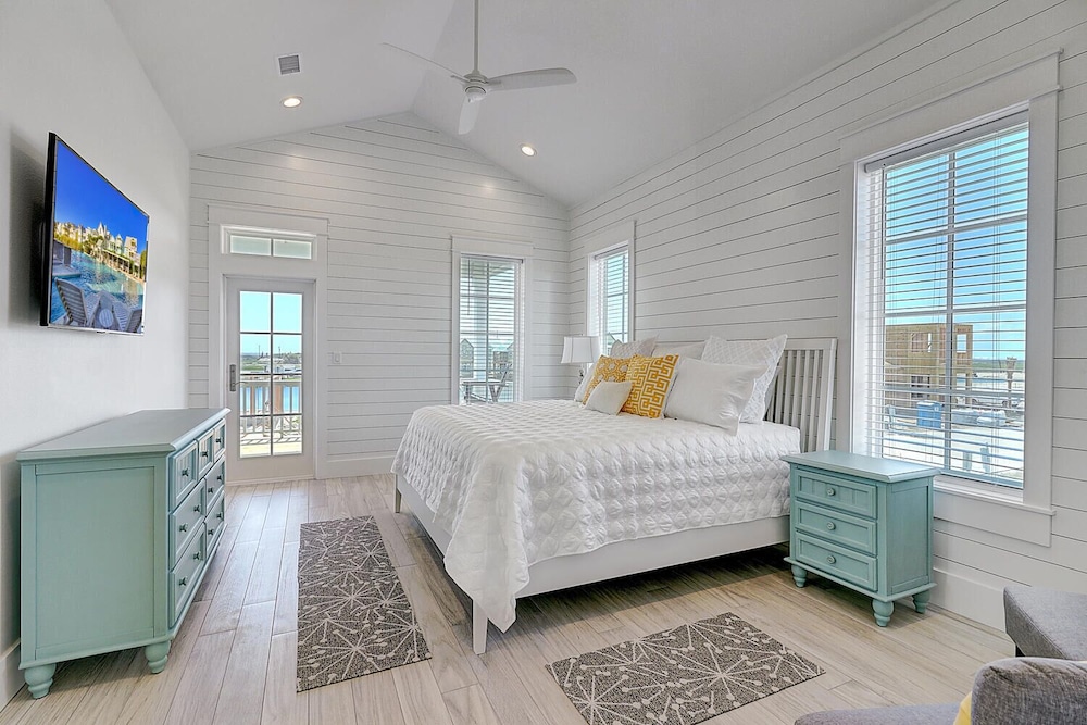 Blue Magnolia 217 LAK view 5