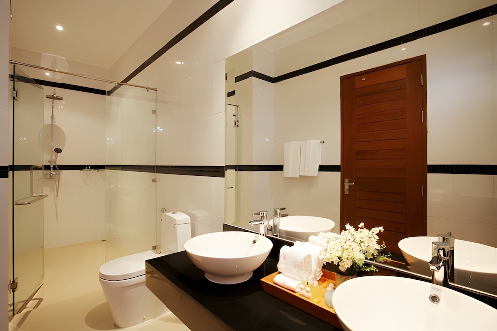 Kamala Falls 3BR Seaview w Private Pool