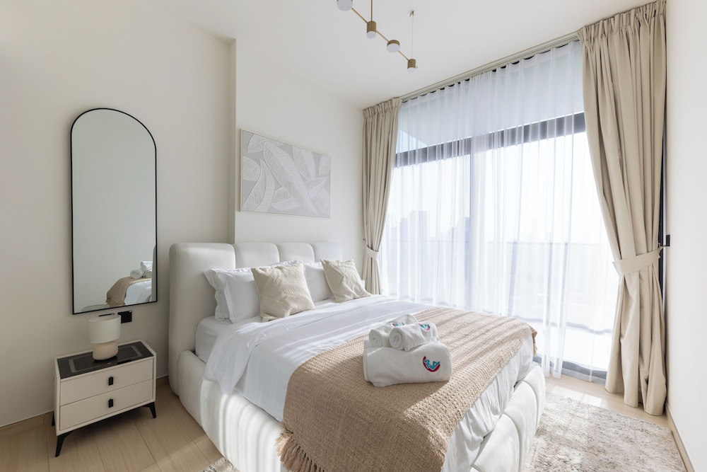 Cozy 1BR in Binghatti Emerald