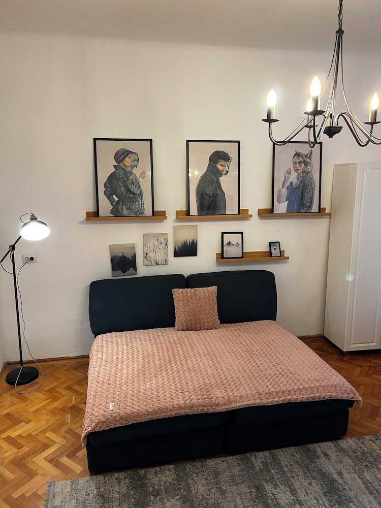 Suite 49