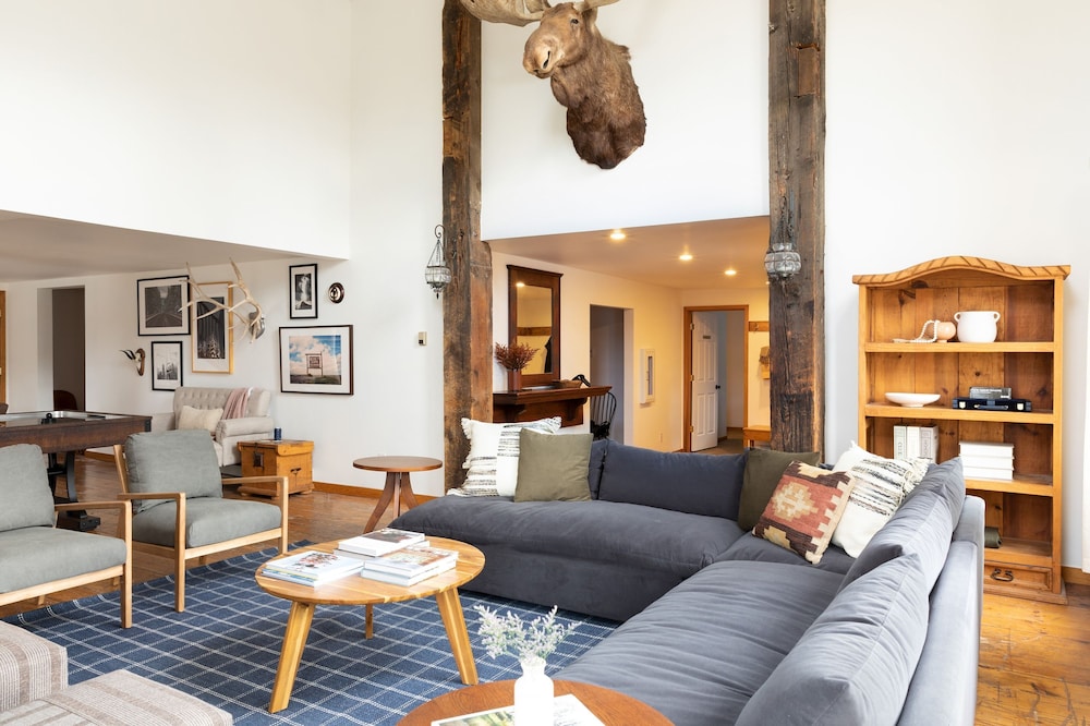 Holly by Avantstay In the Heart of Breckenridge w Hot Tub Game Room Roof Top Patio