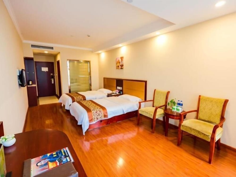 GreenTreeInn JiaDing F1Circuit FangTai HardwareMarket Hotel