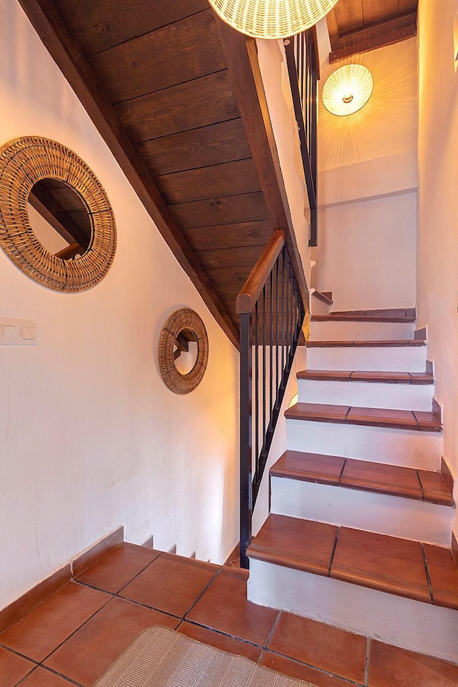 Luxury House in Granada Center. Reyes II