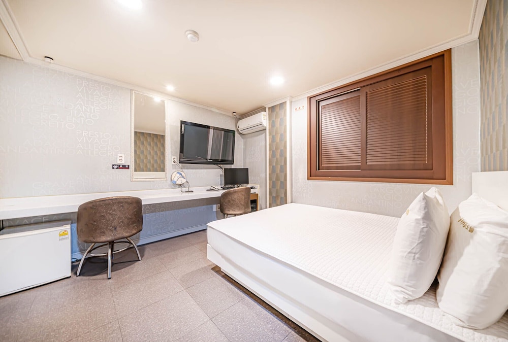 Top Motel