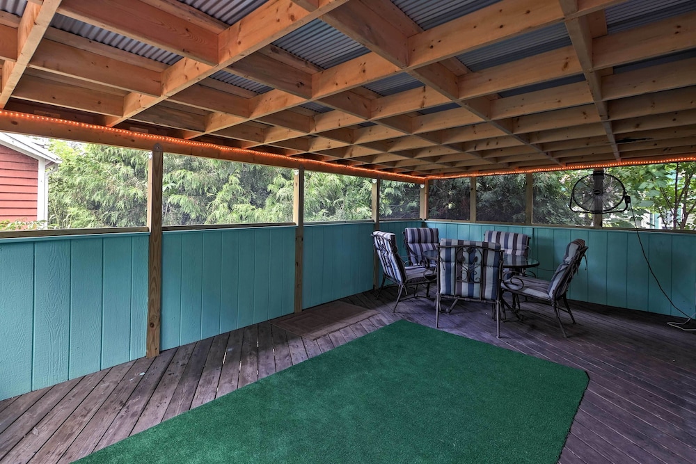 Resort Cabin 1 Mi to Middle Bass Island State Park