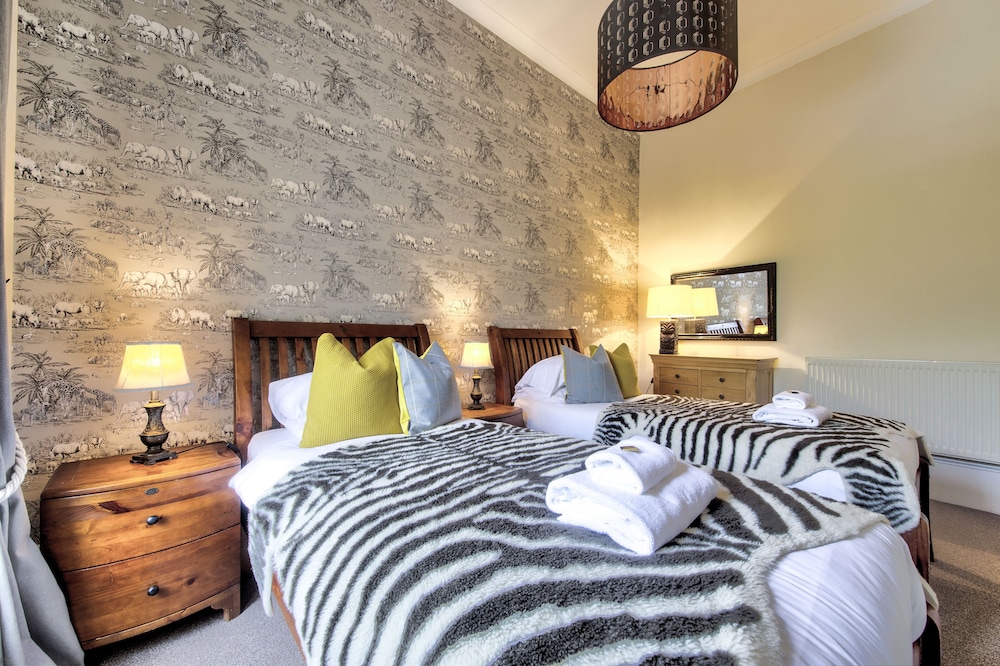 Maya's Glasgow Holiday Homes