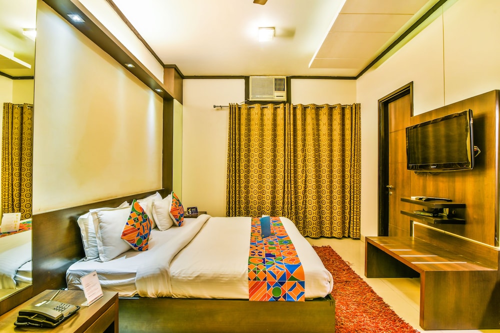 FabHotel First Star