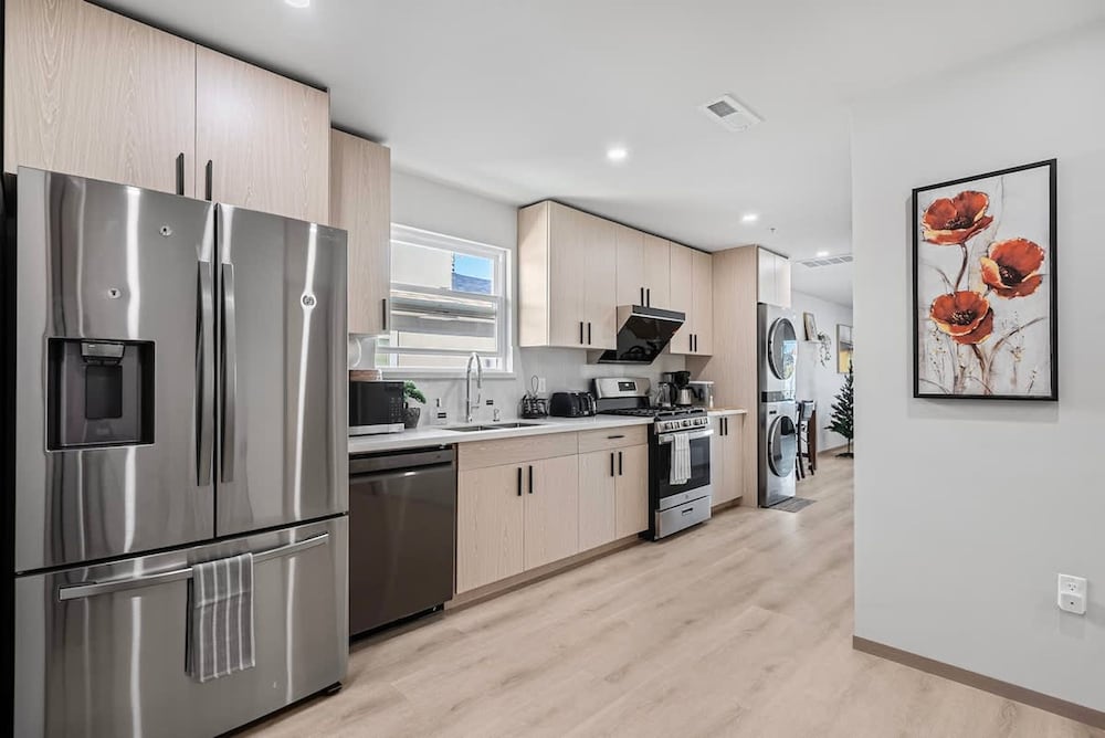 Daly City 3B Home Great Location