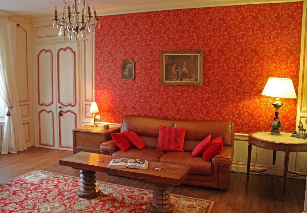 Logis Les Remparts