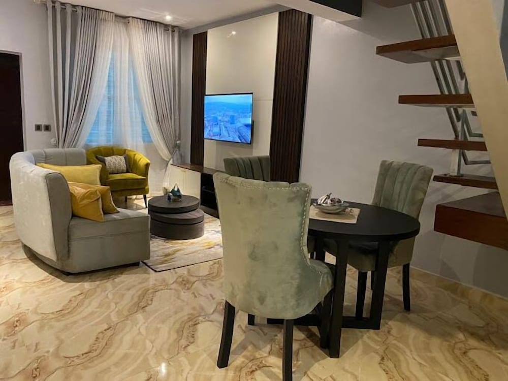 Bizzare Luxury Apartment