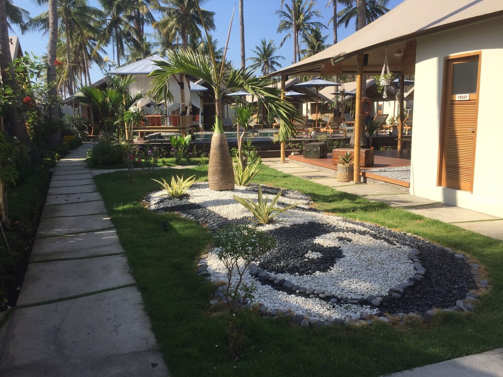 Gili Tenda Resort