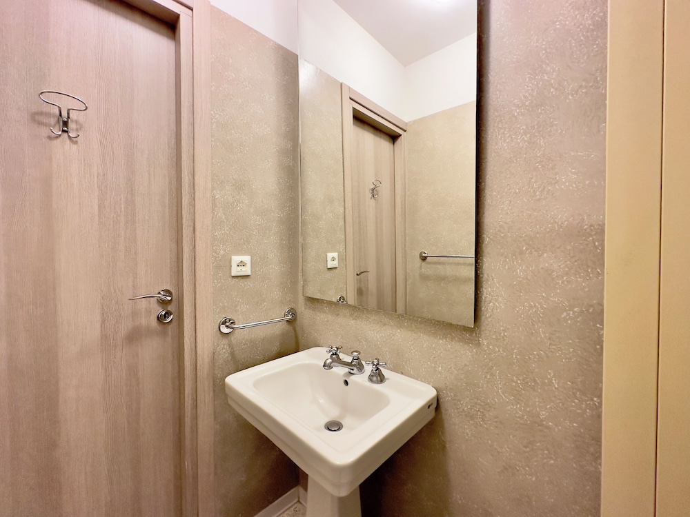 Navigli Apartments