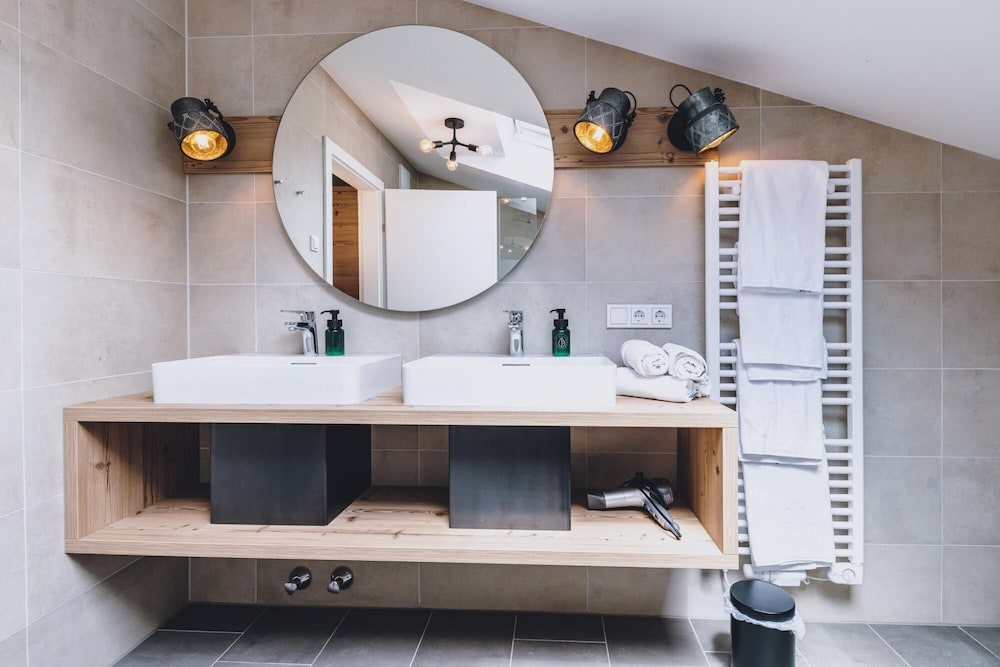 M1 - Penthouse Apartment