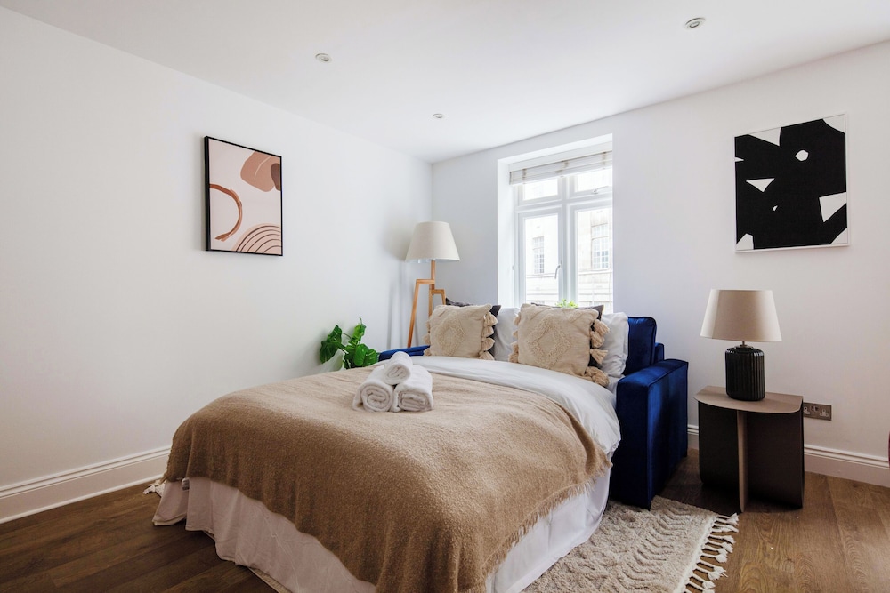 Stylish 1BR in the Heart of Westminster