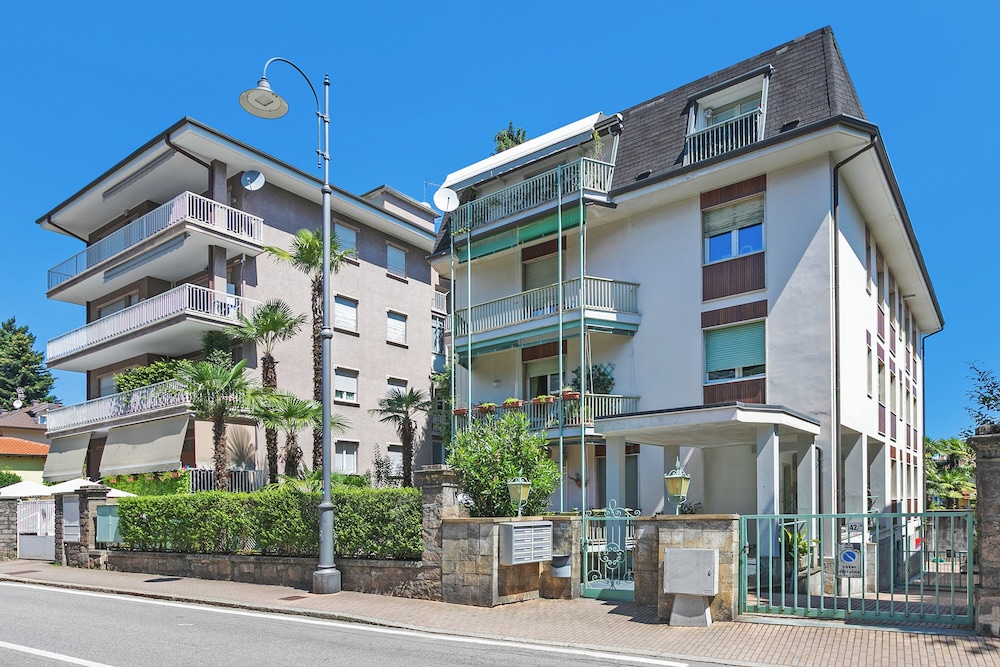 Strixia Apartment Stresa 50m From Lake