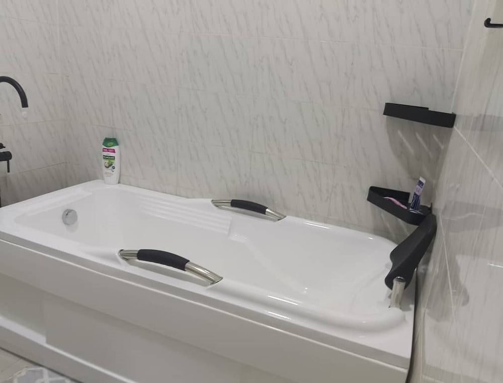 Spacious 3BR Apartment in Adentan With City Views