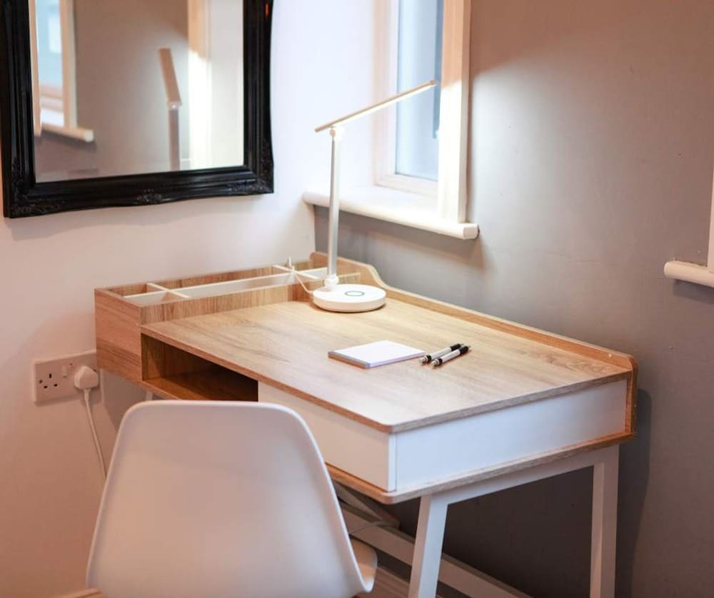 Liverpool Modern Irwell Stay