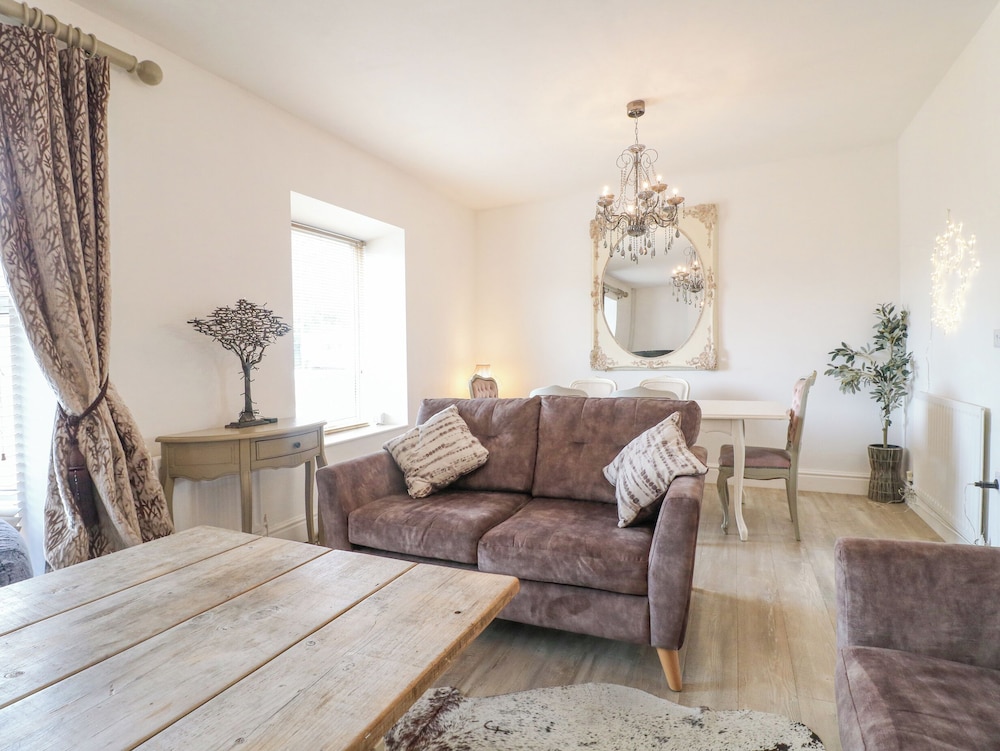 Matlock Maisonette