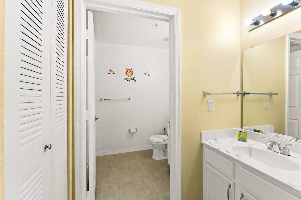Relaxing 3BR Haven for 8 at Seven Dwarfs