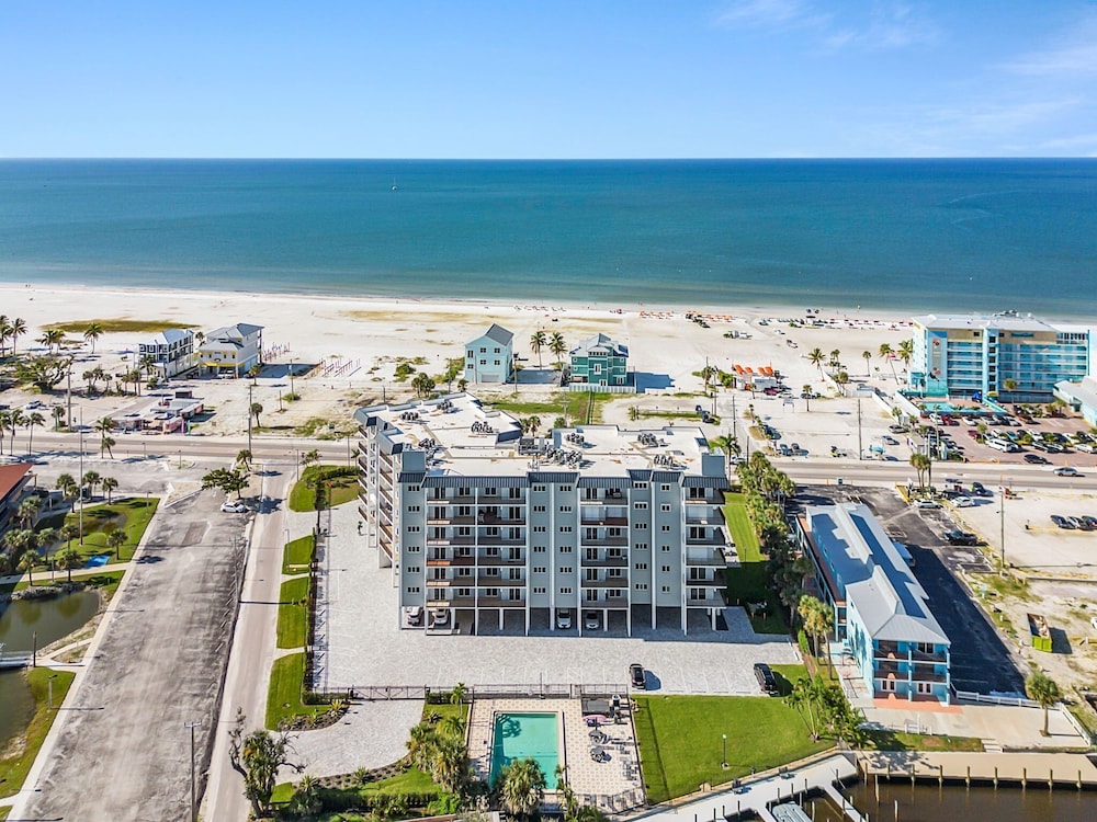 1511 Seas The Day: Batiki West Unit #504 2 Bedroom Condo