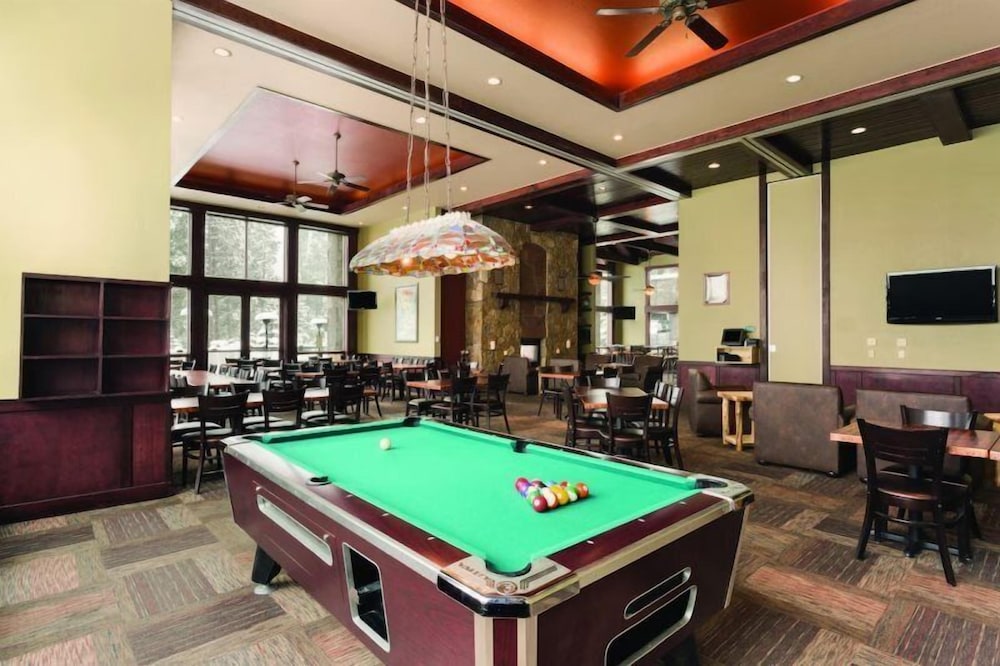 Grand Timber Lodge 3 Bedroom Ski In, Ski Out Condo