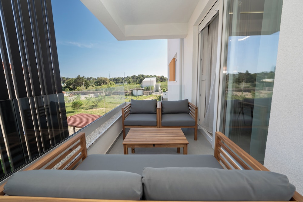 Nova Luxury Residence apartment with private heated pool