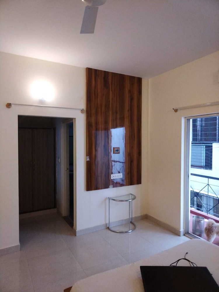 SAS SERVICE APPARTMENT
