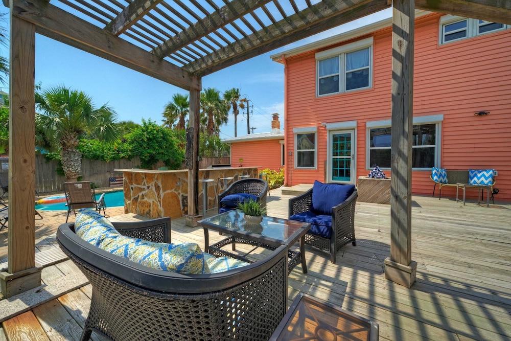 The Koi Marlin Port A Home w/ Pool, Pond, Grill & Near Beach + Marinas