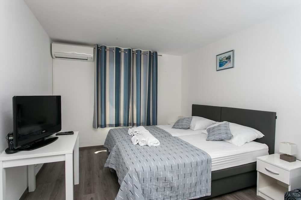 Apartment Tetepave