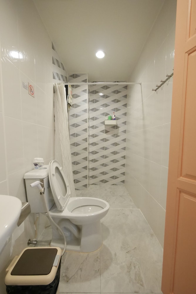 Lee Home Bangkok