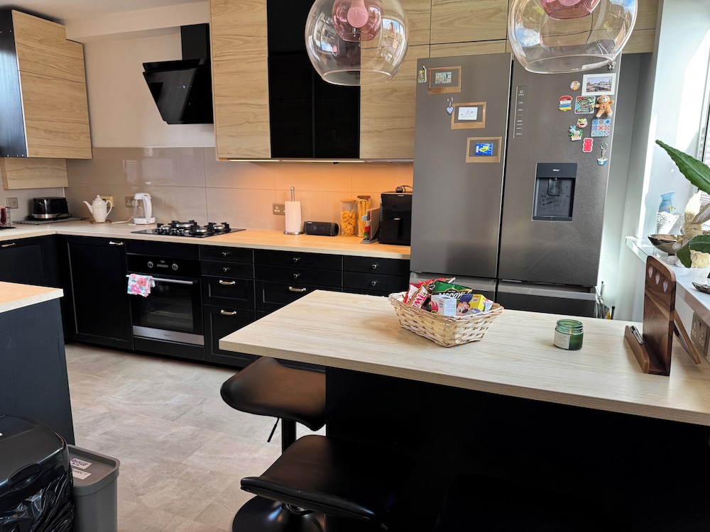 Charming Reading Garden House Pet Friendly