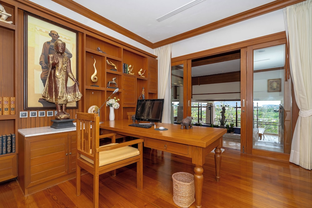 Royal Legacy Golf Villa