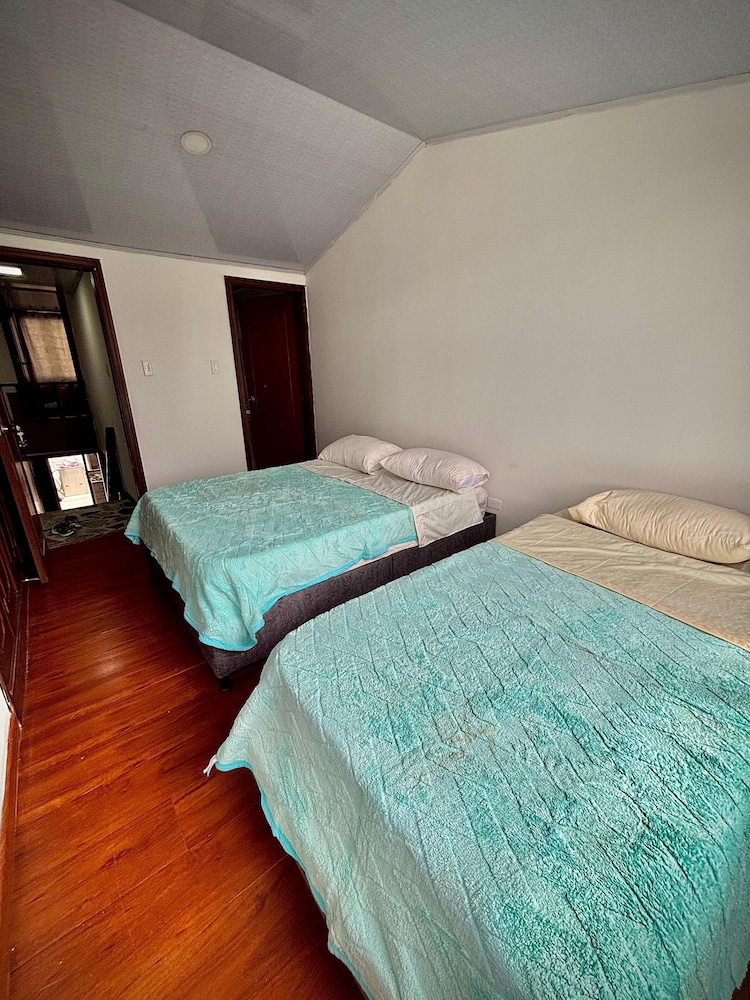 Kuyay Yachi Hostel