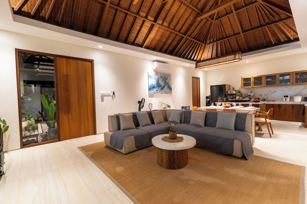 Hazel Villa Jimbaran